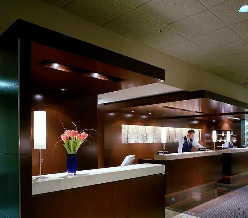 Delta Hotels Calgary Airport In-Terminal