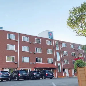 Seasons 3* Halifax